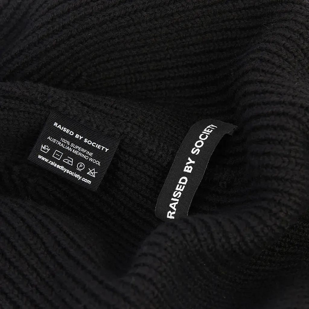 BLACK SHORT BEANIE