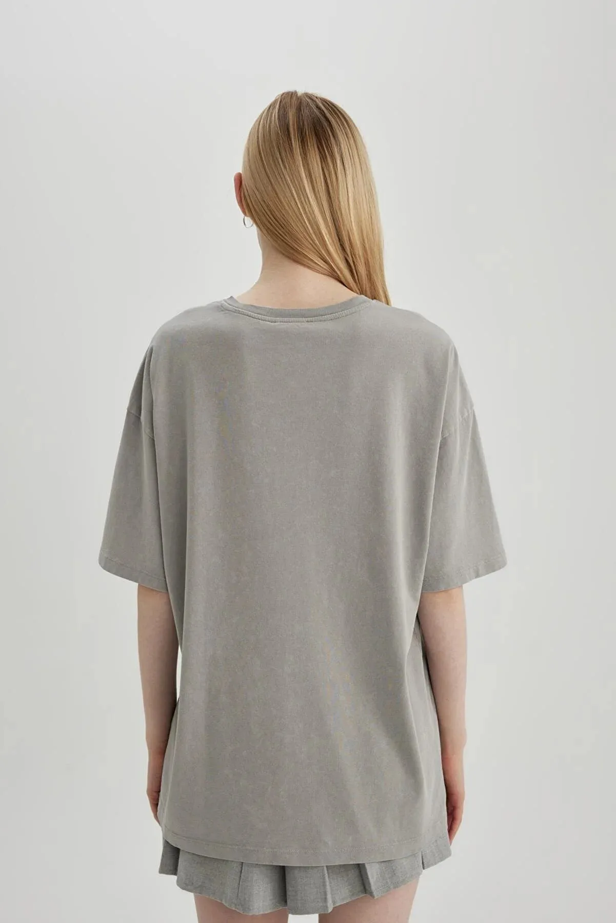 Defacto Women's Grey Cool Blondie Oversize Fit Crew Neck Printed Short Sleeve T-Shirt