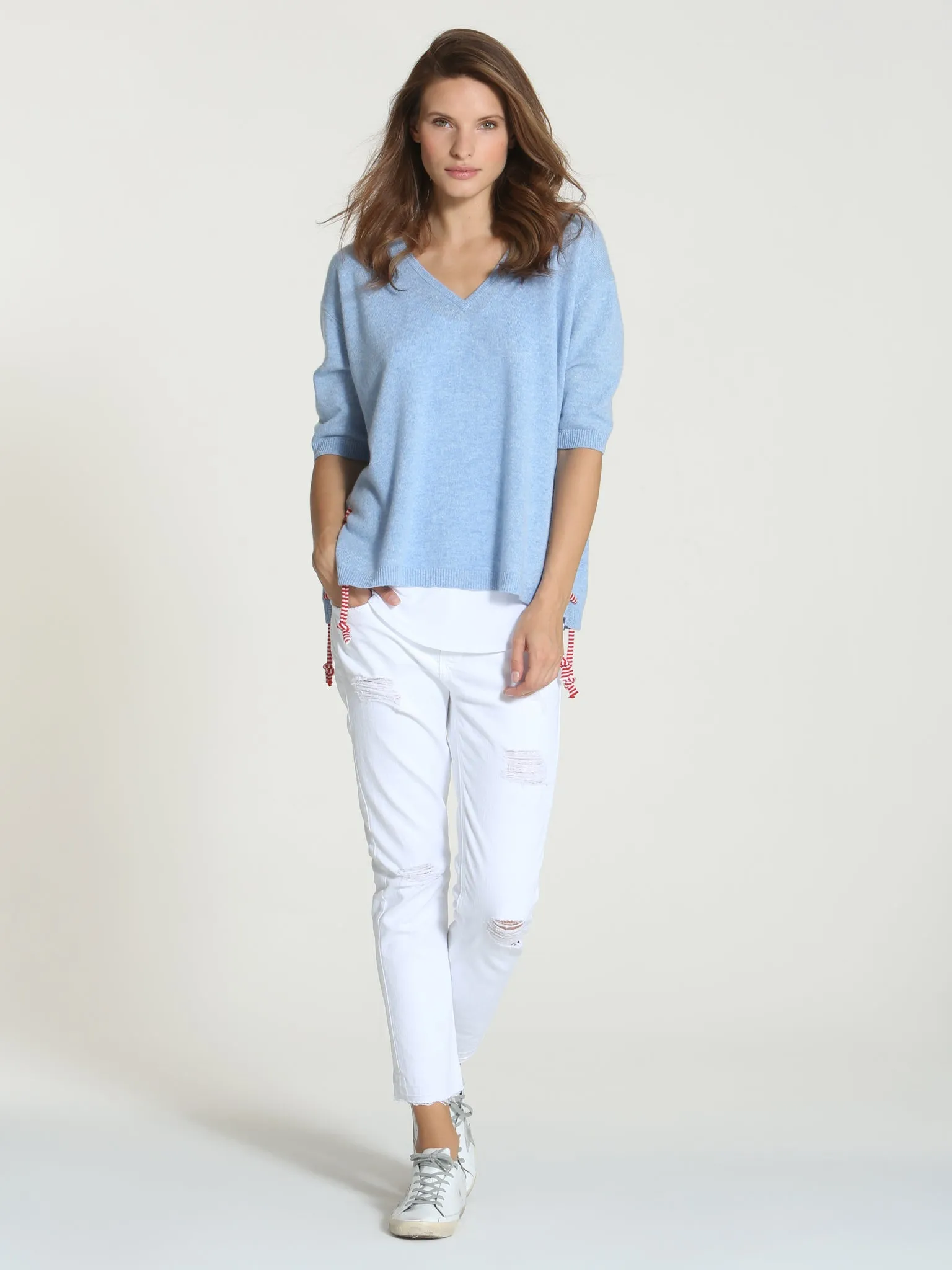Luxe Boathouse Vee - Bluebelle