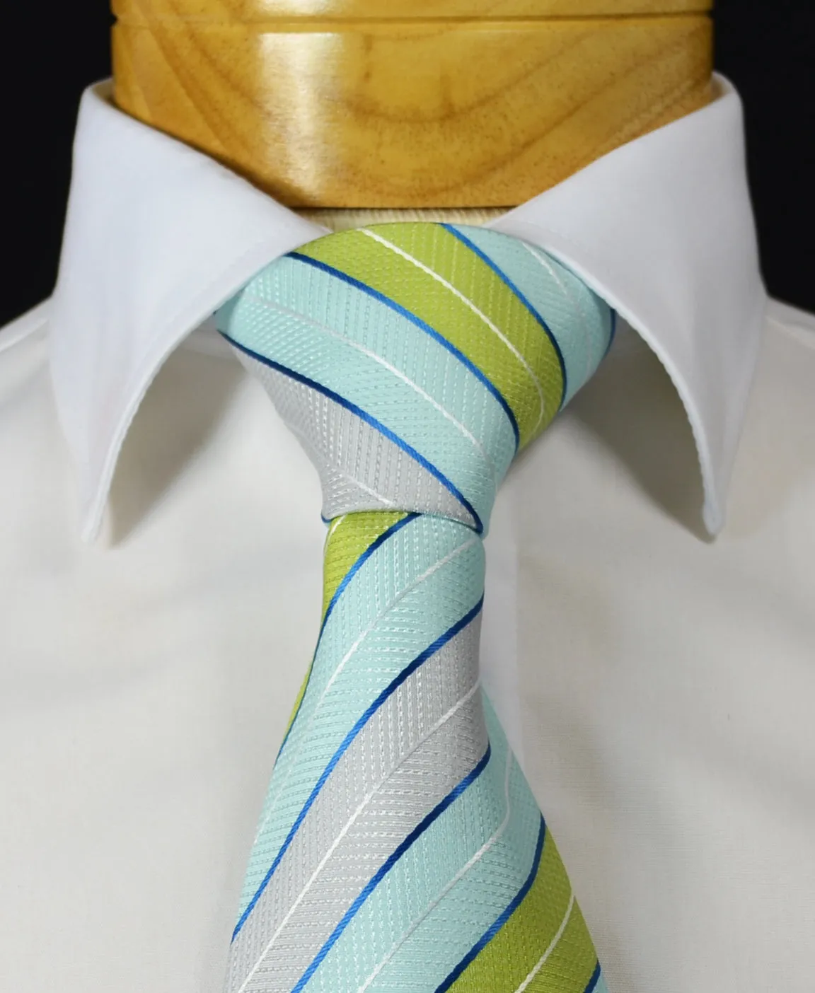 Turquoise, Green and Silver Men's Tie and Pocket Square