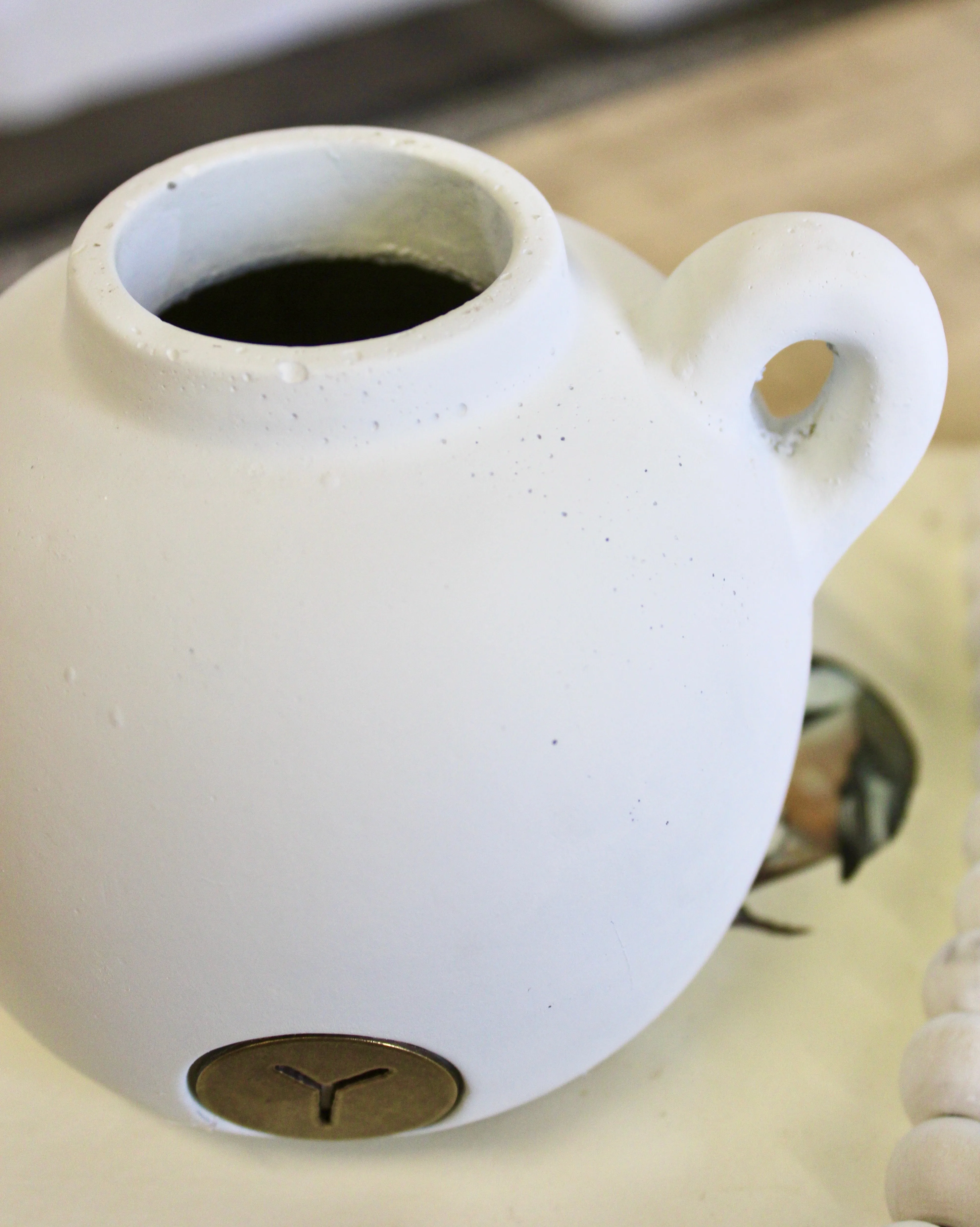 Warm White Matte Pot (Short)